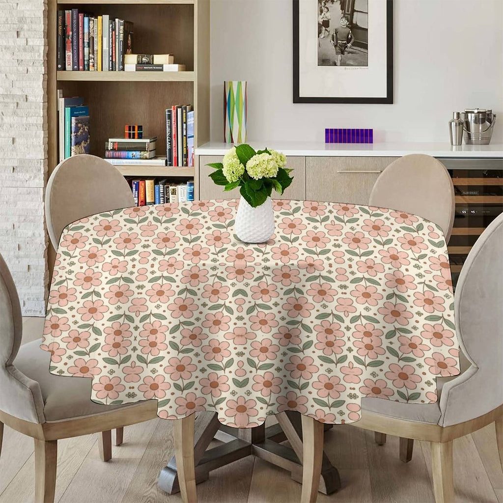 Round Tablecloth on Round Table